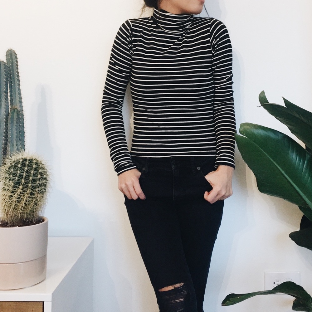 american apparel crop fitted turtleneck tee XS